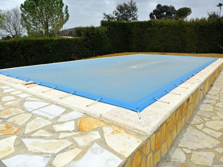 Faites comme nos nombreux clients satisfaits à Laval, confiez-nous l’ouverture et la fermeture de votre piscine.